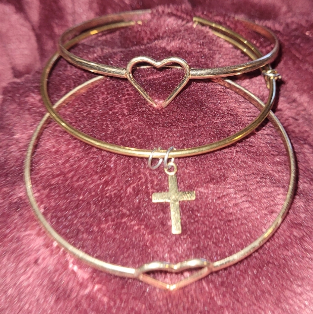 Bundle of 3 gold plated bangle bracelets